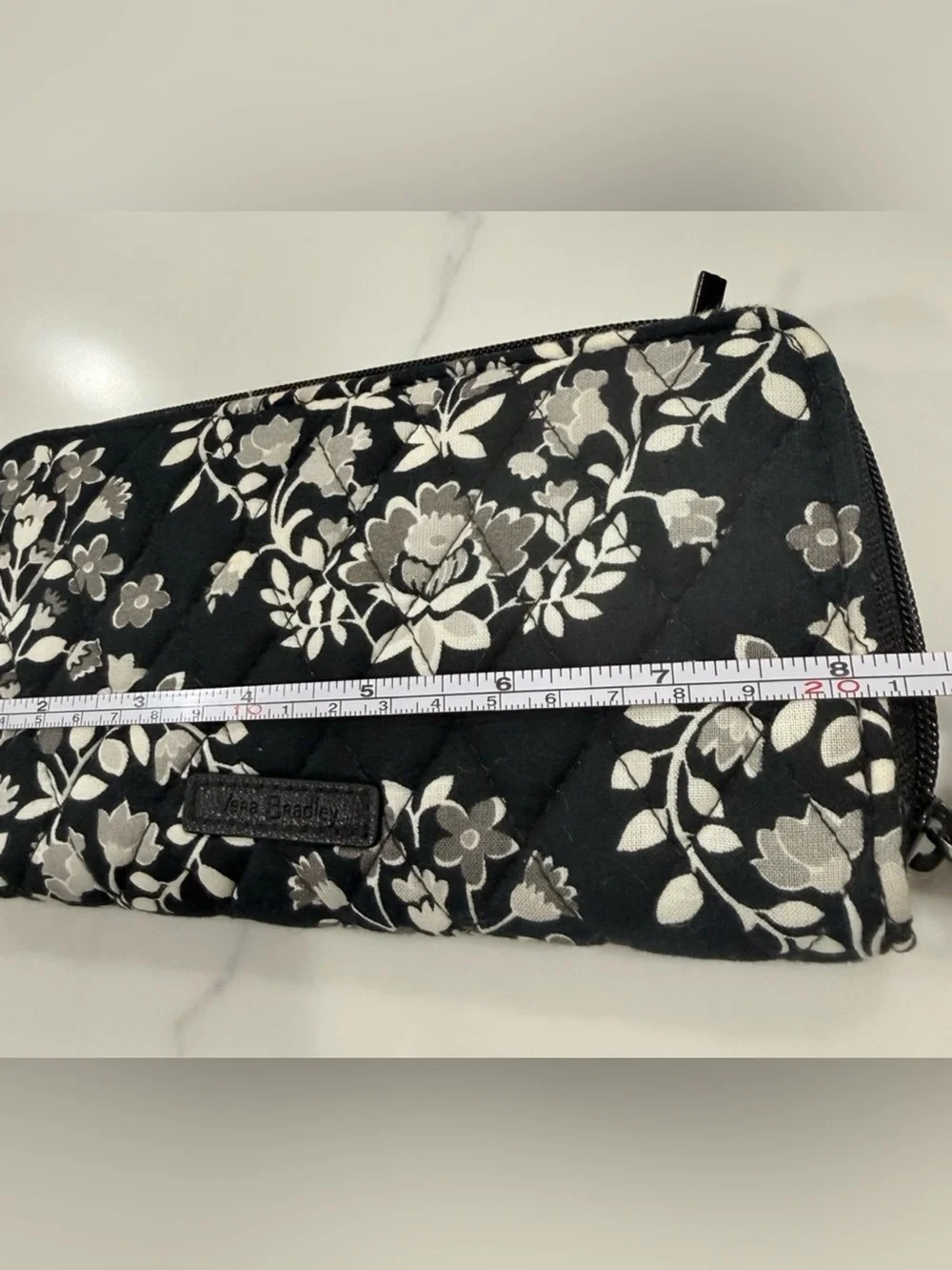 Vera Bradley Black Quilted Floral Zip-Around Wallet Chandelier Noir pattern - Picture 13 of 14